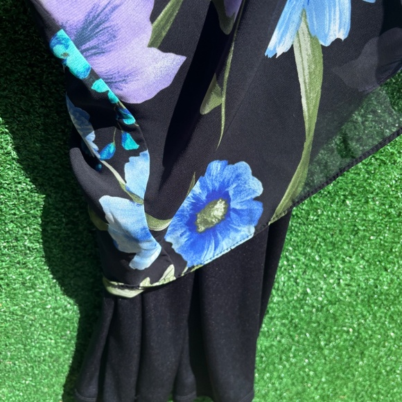 Classy Maxi Floral dress - Picture 4 of 5